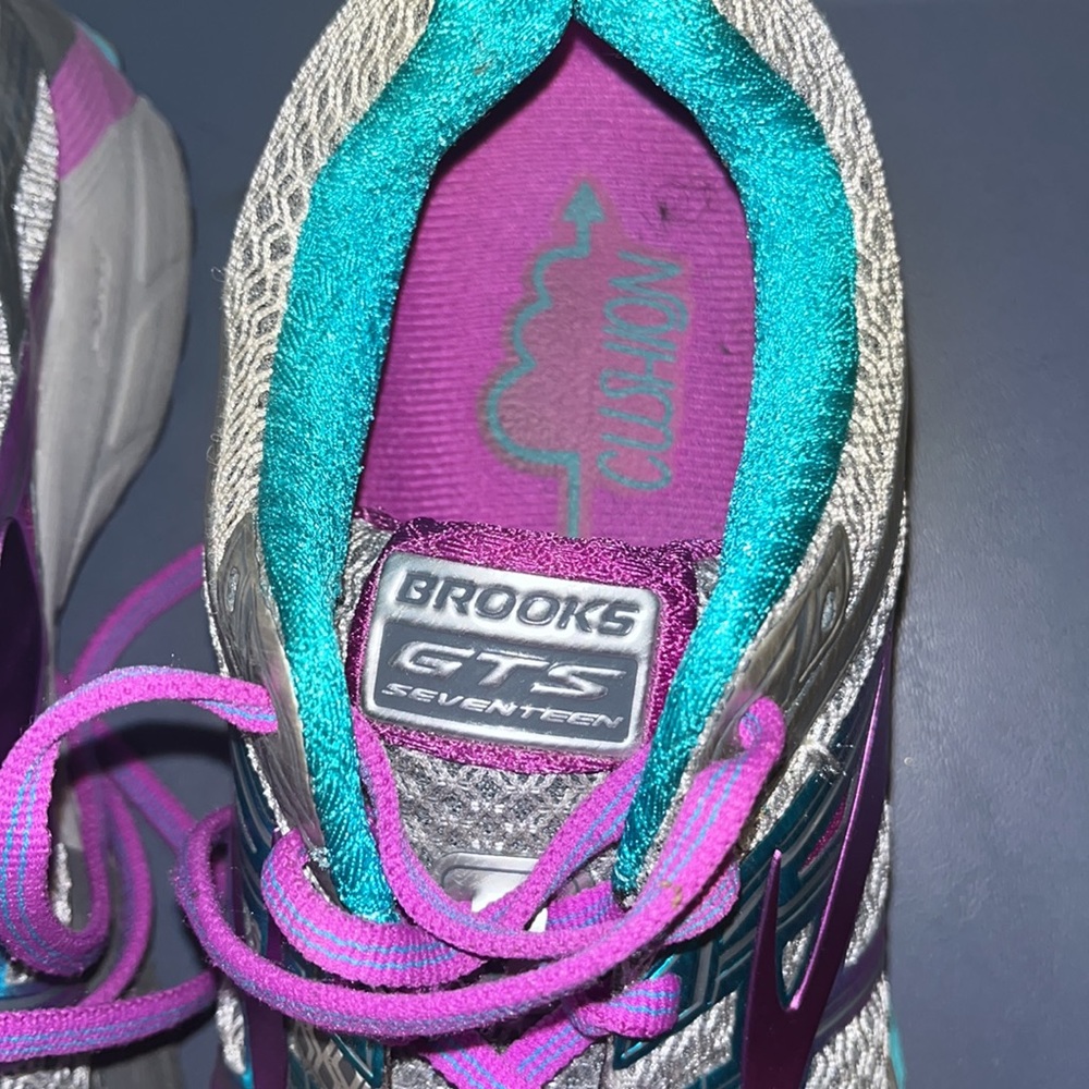 Brooks GTS Seventeen running shoes - Picture 5 of 11
